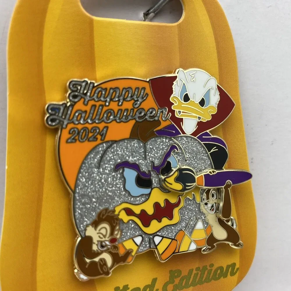 Disney Parks Pin Happy Halloween Donald Duck & Chip 'n Dale Paint LE 4000